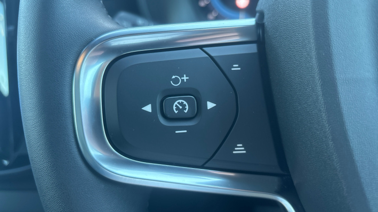 Volvo C40 300kW Recharge Twin Plus 82kWh 5dr AWD Auto Electric Estate